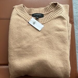 NWT Banana Republic Factory Camel Sweater